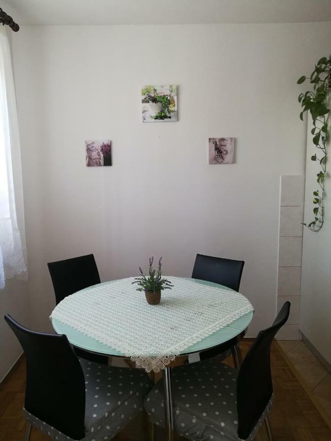 Apartment Koruna 1 Pula Zewnętrze zdjęcie